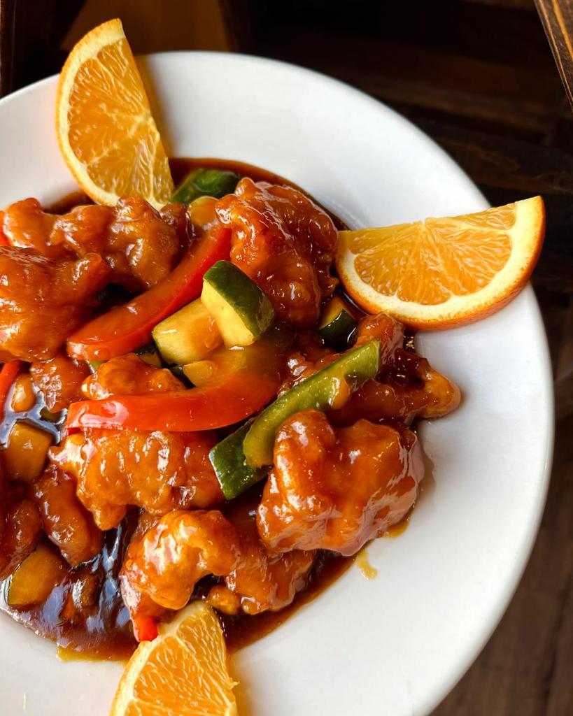 Mexichina Express | restaurant | 2206 Old Fort Pkwy, Murfreesboro, TN 37129, USA | 6152350249 OR +1 615-235-0249