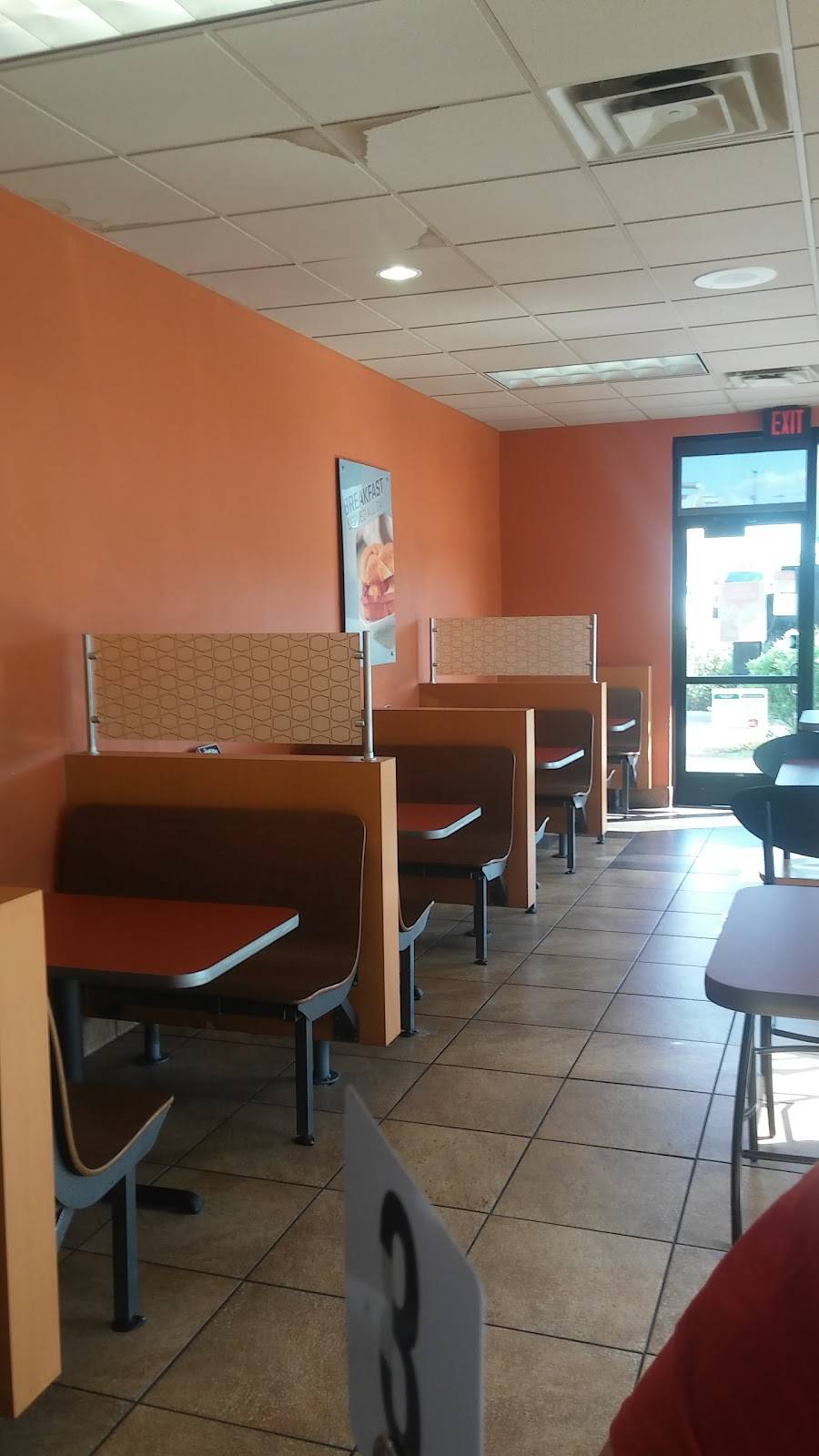 Jack in the Box | restaurant | 1405 N Loop W #336, Conroe, TX 77304, USA | 9364415369 OR +1 936-441-5369