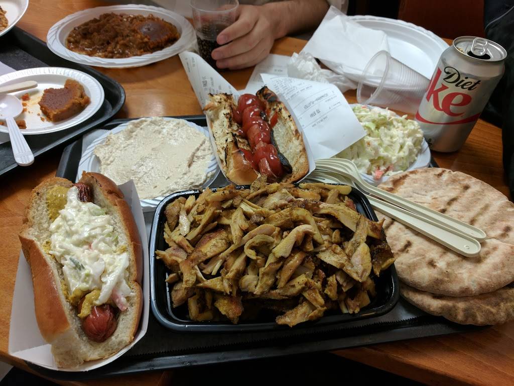 Grill On Lee | restaurant | 868 Bedford Ave, Brooklyn, NY 11205, United States | 7189632700 OR +1 718-963-2700