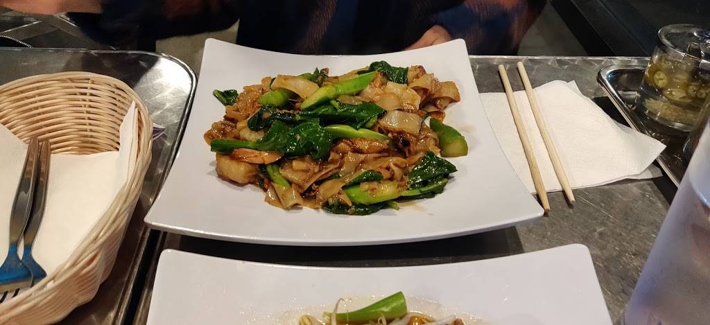 Pao Pak Noodle Bar | restaurant | 5445 Hollywood Blvd unit a, Los Angeles, CA 90027, USA | 3239885668 OR +1 323-988-5668