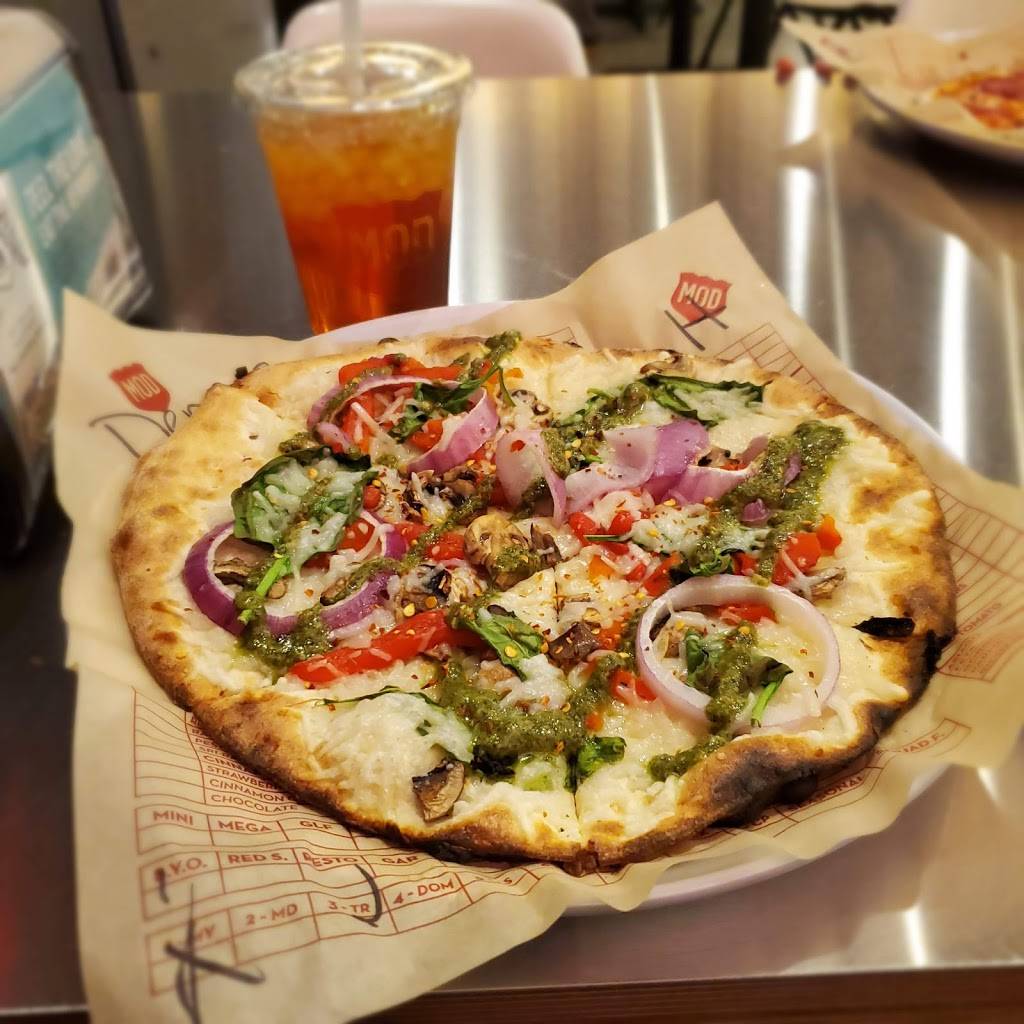 MOD Pizza | restaurant | 3565 28th St SE, Grand Rapids, MI 49512, USA | 6168277235 OR +1 616-827-7235