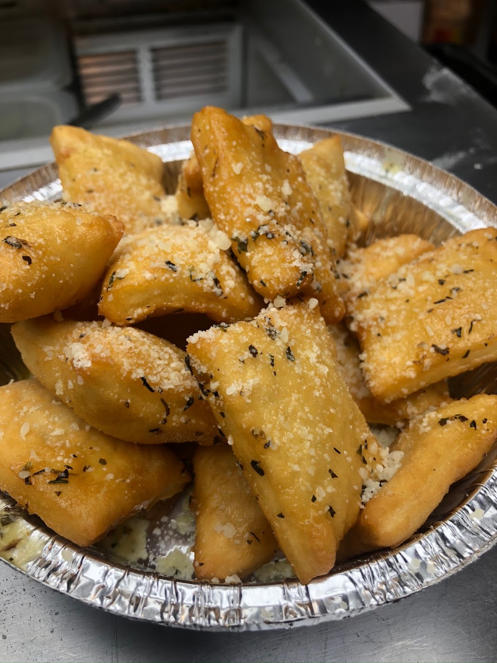 Jamaicas Best Restaurant | restaurant | 1600 W Riverview Ave, Dayton, OH 45402, USA | 9379859896 OR +1 937-985-9896