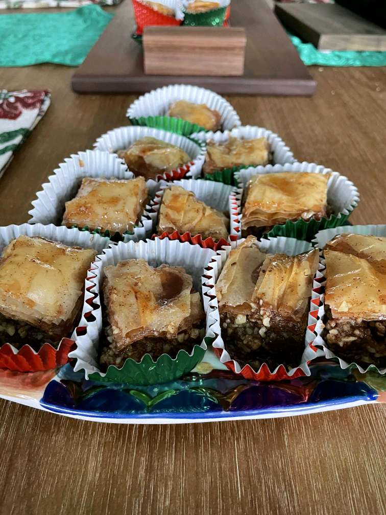 Yiayias Kouzina | restaurant | 5 Myrtle Pl, Newtown, PA 18940, USA | 9175937977 OR +1 917-593-7977