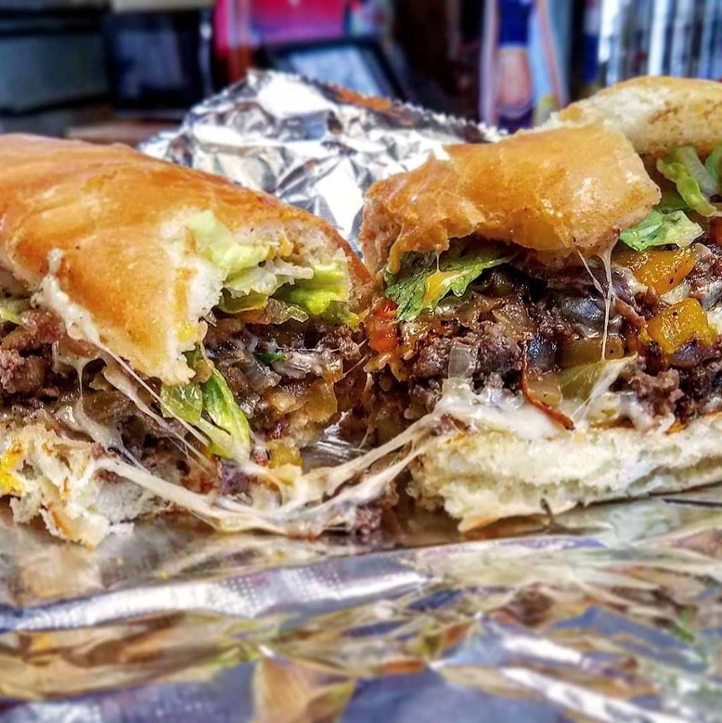 Ginos Deli @ Stop & Buy | restaurant | 13210 Huebner Rd, San Antonio, TX 78230, USA | 2107640602 OR +1 210-764-0602