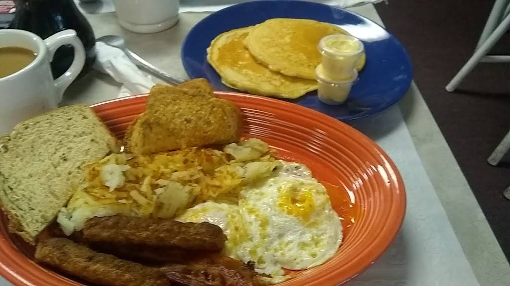 Dotties Dinner by Vizunz | restaurant | 1812 Harvey Ave, East Liverpool, OH 43920, USA | 3303867775 OR +1 330-386-7775