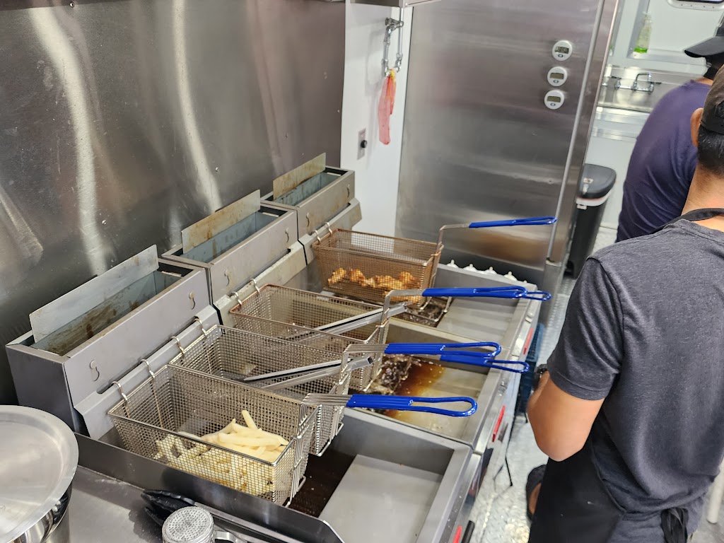 Robi fire wings | restaurant | 16201 S Harlan Rd, Lathrop, CA 95330, USA | 2099050544 OR +1 209-905-0544