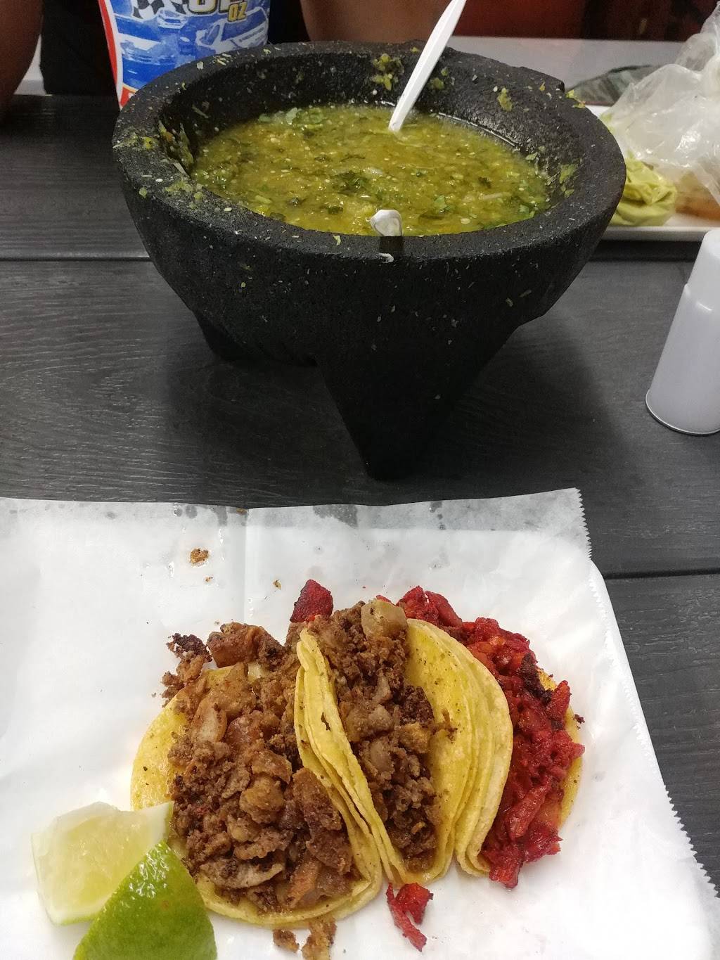 Tacos Correcaminos | restaurant | 10405-10423 Airline Dr, Houston, TX 77037, USA | 8325460599 OR +1 832-546-0599