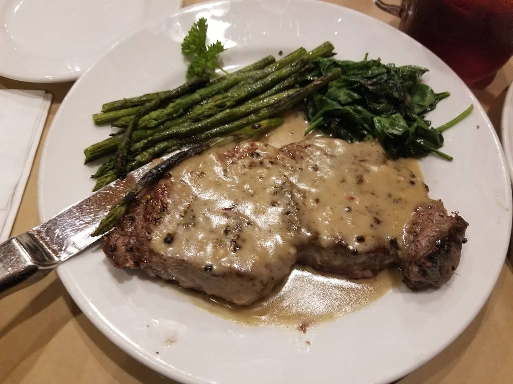 Crossroads Seafood and Steakhouse | restaurant | 106 State Rd 60 East, Plant City, FL 33567, USA | 8137565699 OR +1 813-756-5699