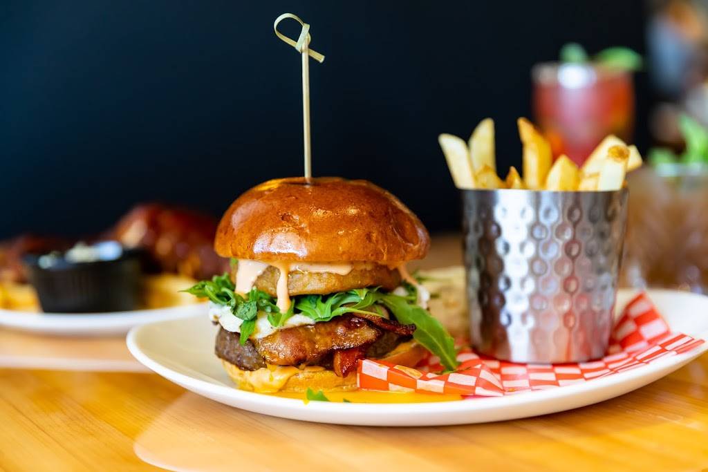 Restaurant PUB Boulzeye | restaurant | 3635 Boulevard du Tricentenaire, Pointe-aux-Trembles, QC H1B 5X4, Canada | 5144982228 OR +1 514-498-2228