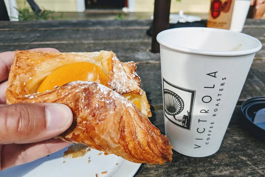 Brown Bear Baking | bakery | 29 N Beach Rd #2051, Eastsound, WA 98245, USA | 3608557456 OR +1 360-855-7456