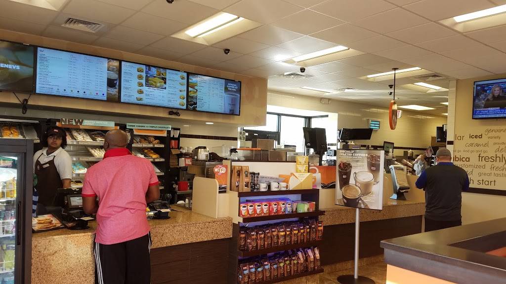 Dunkin | bakery | 5610 W Sample Rd, Margate, FL 33073, USA | 9549736000 OR +1 954-973-6000