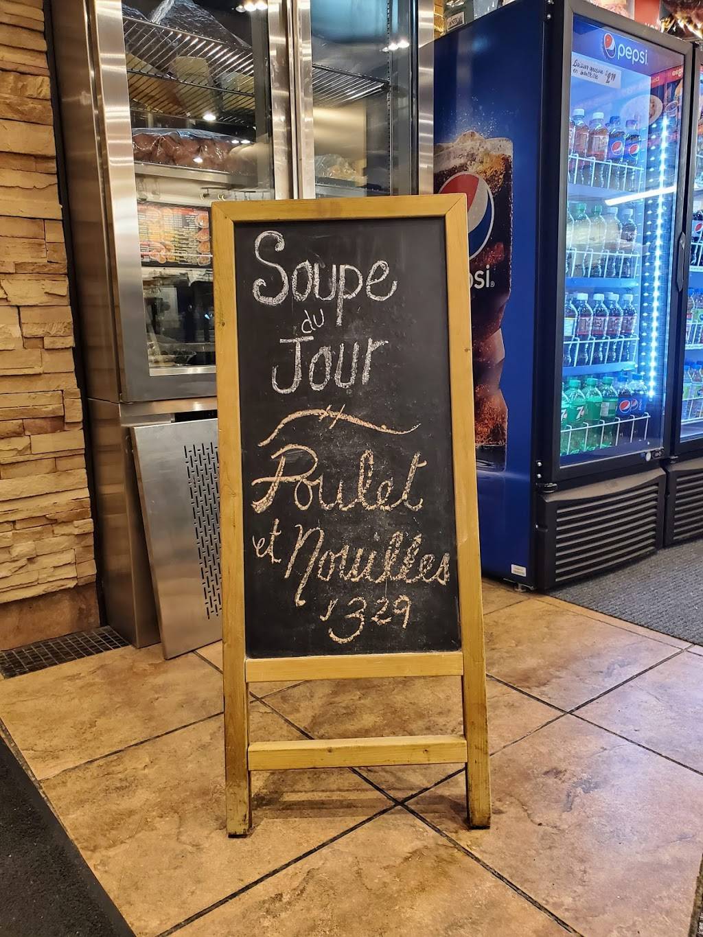 Les Voltigeurs Sainte-Rose | restaurant | 305 Boulevard Sainte-Rose, Laval, QC H7L 1M5, Canada | 4506223855 OR +1 450-622-3855