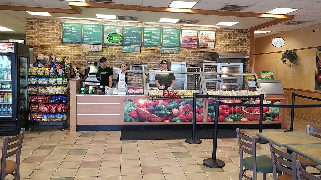Subway | restaurant | 1602 Glasson St, Bloomington, IL 61704, USA | 3096624239 OR +1 309-662-4239