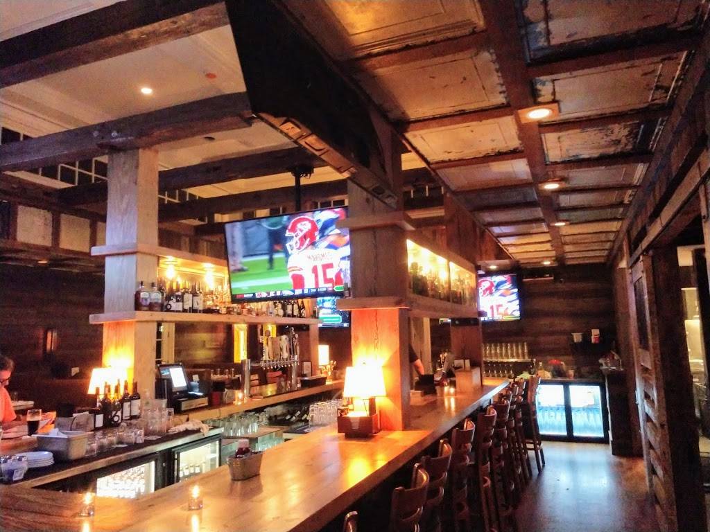 Red Rooster Pub | restaurant | 43 Danbury Rd, Ridgefield, CT 06877, USA | 2034033021 OR +1 203-403-3021