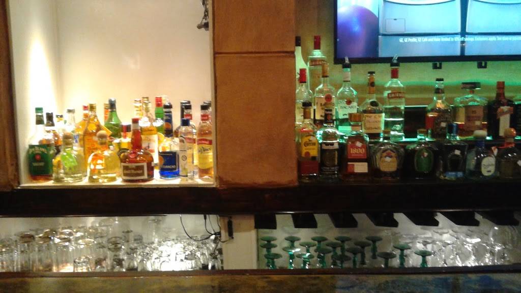 El Azteca | restaurant | 314 Constitution Dr A, Virginia Beach, VA 23462, USA | 7574731746 OR +1 757-473-1746