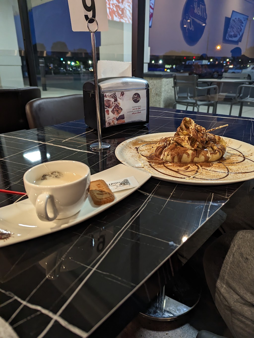 Melt N Dip | restaurant | 6698 Orchard Lake Rd, West Bloomfield Township, MI 48322, USA | 2485627413 OR +1 248-562-7413