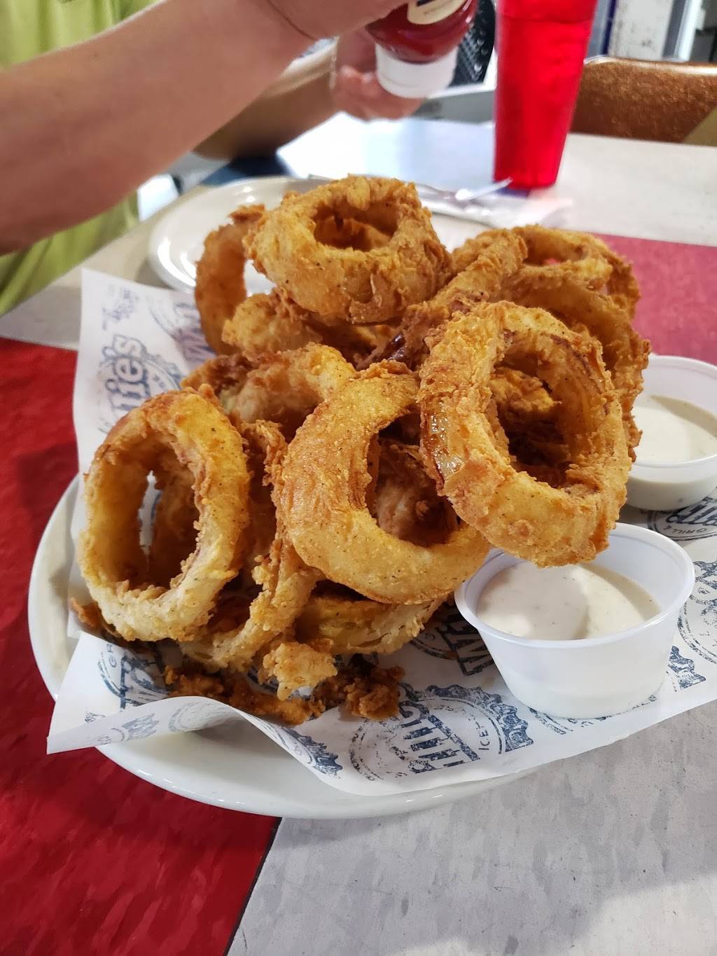 Willies Grill & Icehouse | restaurant | 7092 Hwy 6 N, Houston, TX 77095, USA | 2813452090 OR +1 281-345-2090