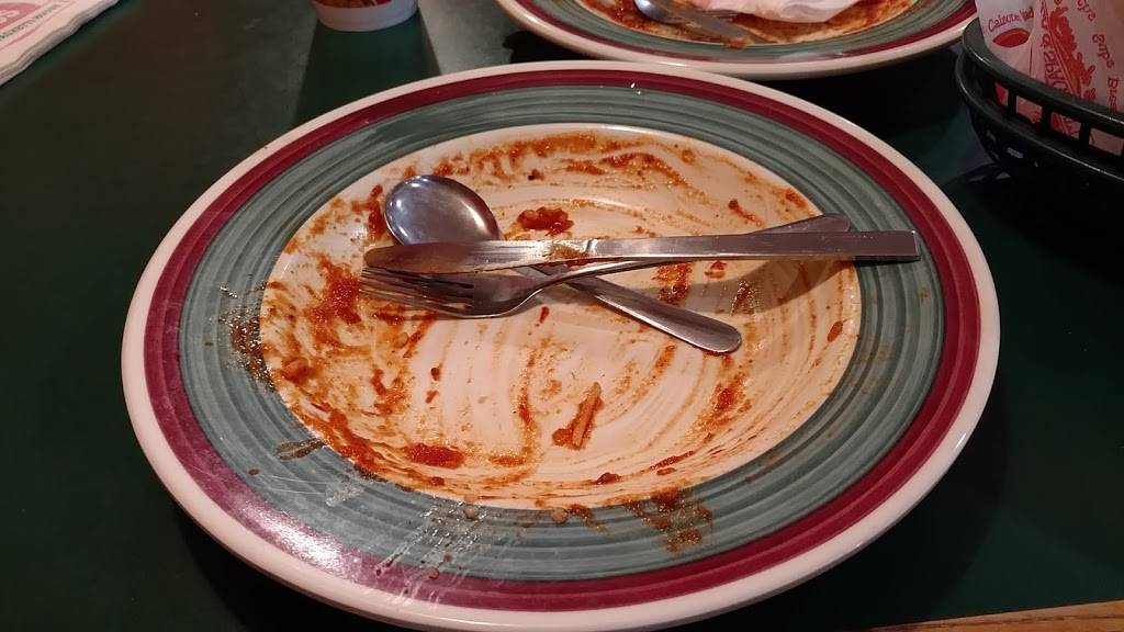 Ginos Pizza & Spaghetti House | meal delivery | 1 Elk Dr, Elkview, WV 25306, USA | 3049657031 OR +1 304-965-7031