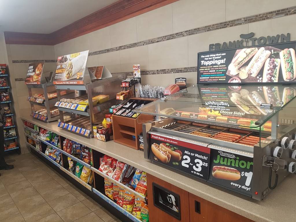 Holiday Stationstores | cafe | 208 US-10, Royalton, MN 56373, USA | 3205847402 OR +1 320-584-7402