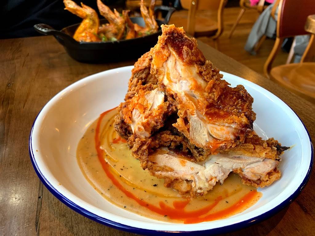 Union Chicken | restaurant | 17600 Yonge St, Newmarket, ON L3Y 4Z1, Canada | 9052357760 OR +1 905-235-7760