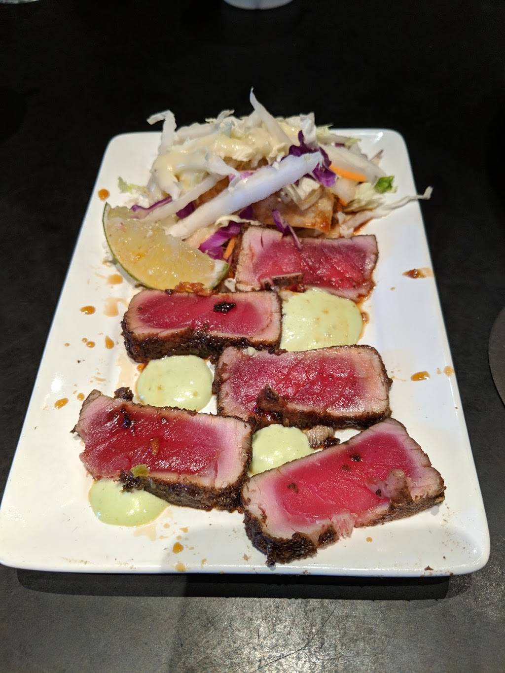 Houlihans | restaurant | 2 Southpark Center, Strongsville, OH 44136, USA | 4405729090 OR +1 440-572-9090