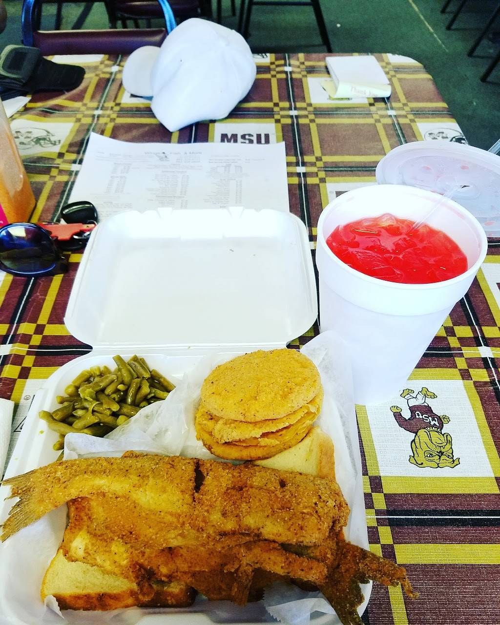 Wings Fish & More | restaurant | 217 Alabama St, Columbus, MS 39702, USA | 6623296111 OR +1 662-329-6111