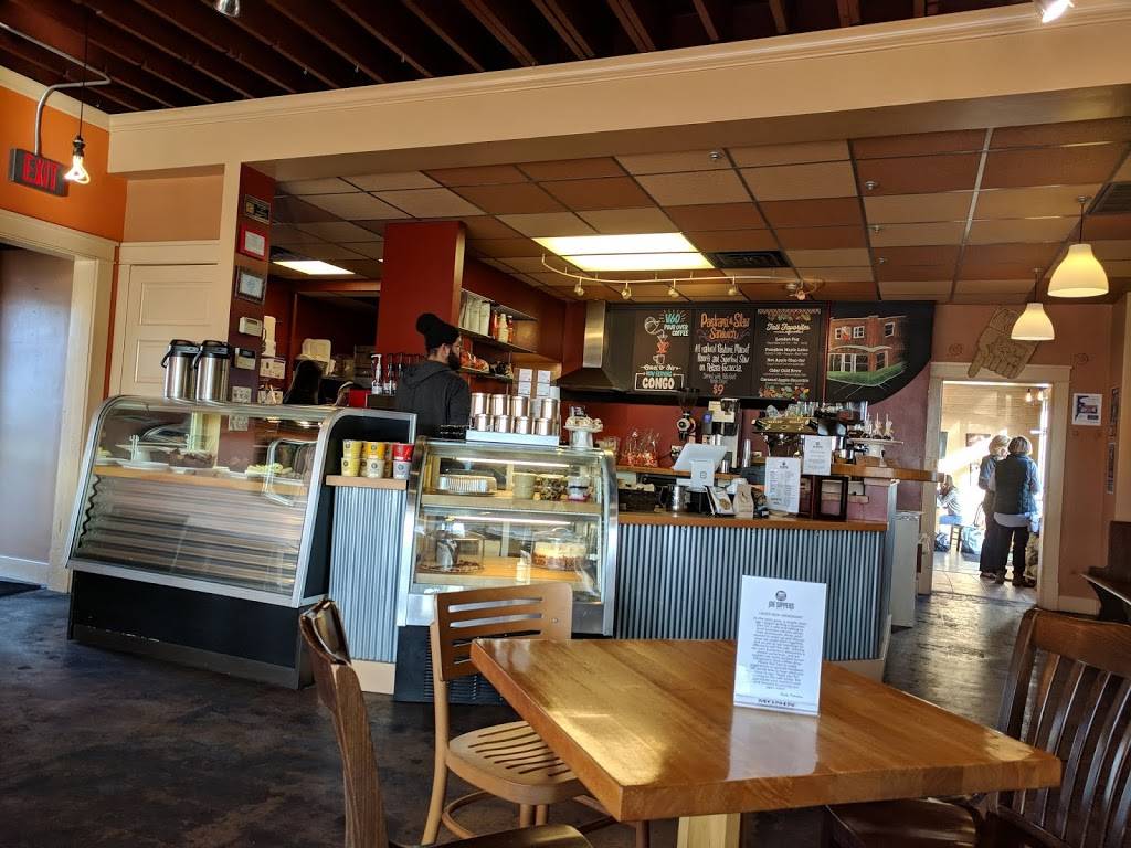 Joe Sippers Cafe | cafe | 114 S 4th St, Effingham, IL 62401, USA | 2173472233 OR +1 217-347-2233