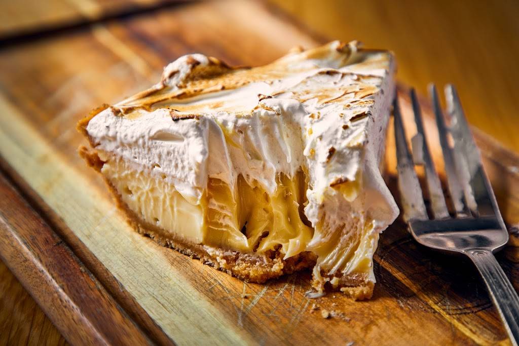 Roots Handmade Pizza | meal delivery | 2200 W Lawrence Ave, Chicago, IL 60625, USA | 7734335959 OR +1 773-433-5959