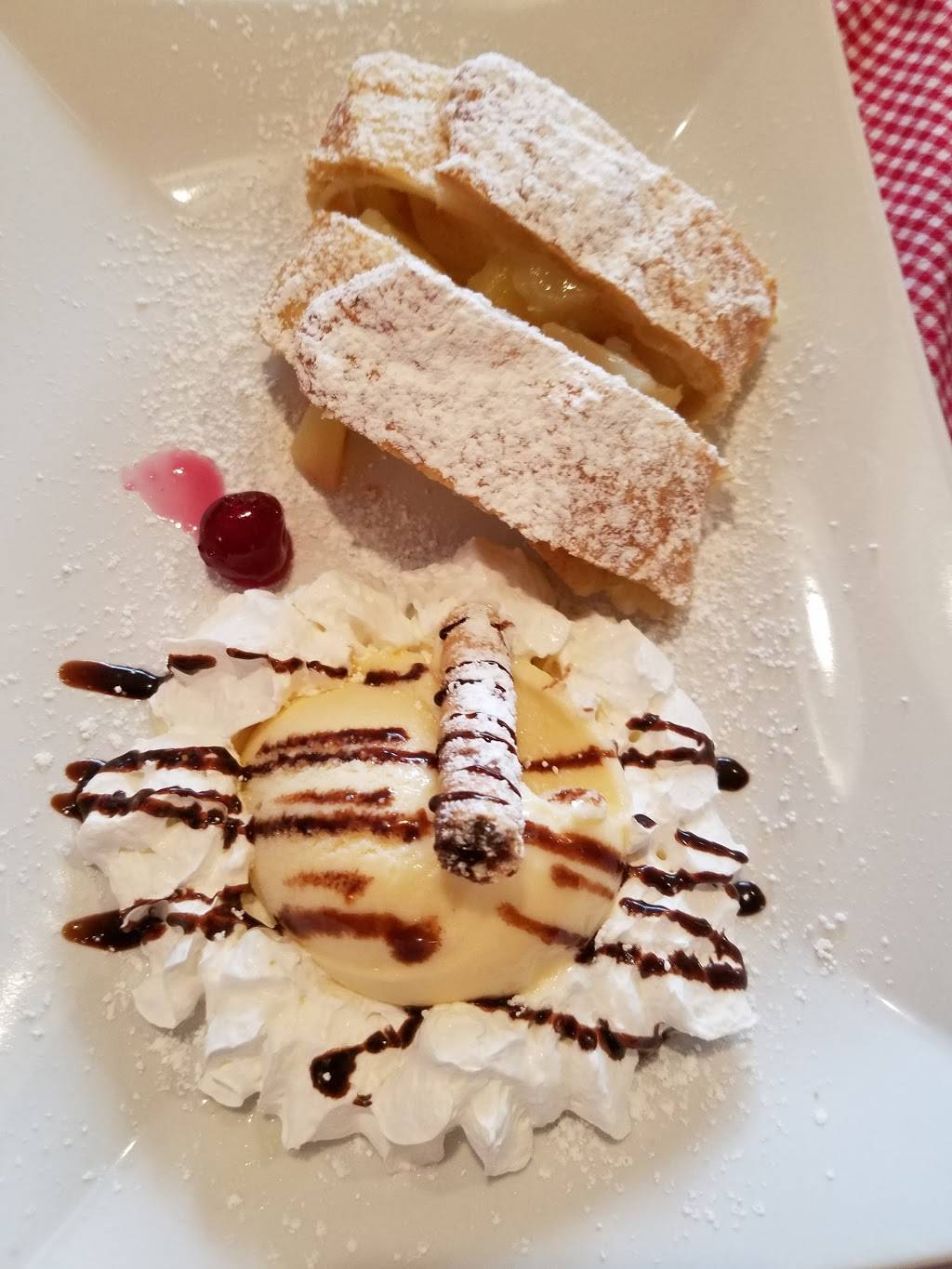 Old Hamburg Schnitzelhaus | restaurant | 3246 E Bay Dr, Holmes Beach, FL 34217, United States | 9417781320 OR +1 941-778-1320