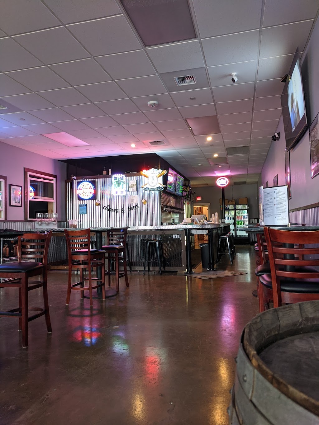 TOSS Taps | restaurant | 400 Cooper Point Rd SW Suite 8, Olympia, WA 98502, USA | 3605849437 OR +1 360-584-9437