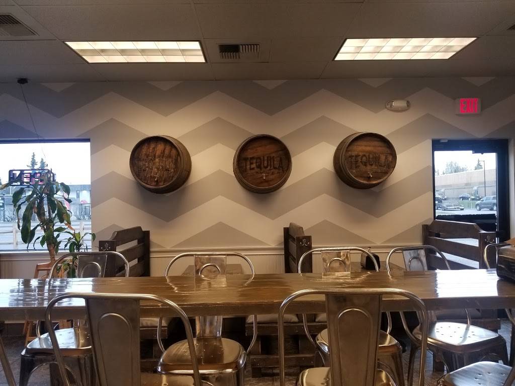 Serranos Mexican Grill | restaurant | 2514 E Tudor Rd, Anchorage, AK 99507, USA | 9075615611 OR +1 907-561-5611