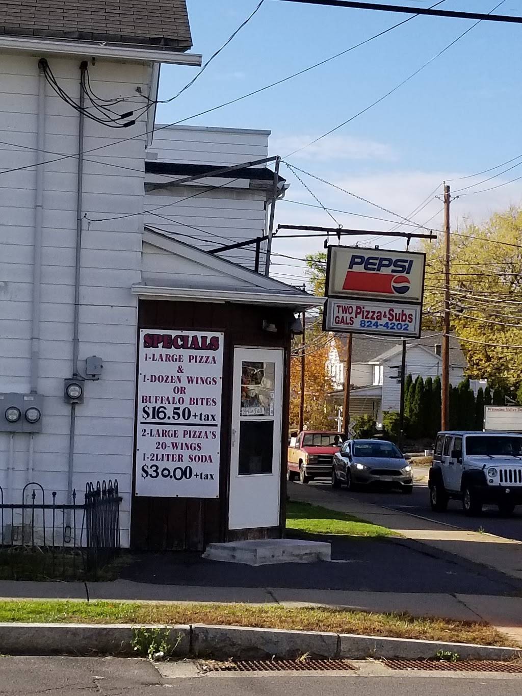 Two Gals Pizza & Subs | restaurant | 171 E Main St, Wilkes-Barre, PA 18705, USA | 5708244202 OR +1 570-824-4202