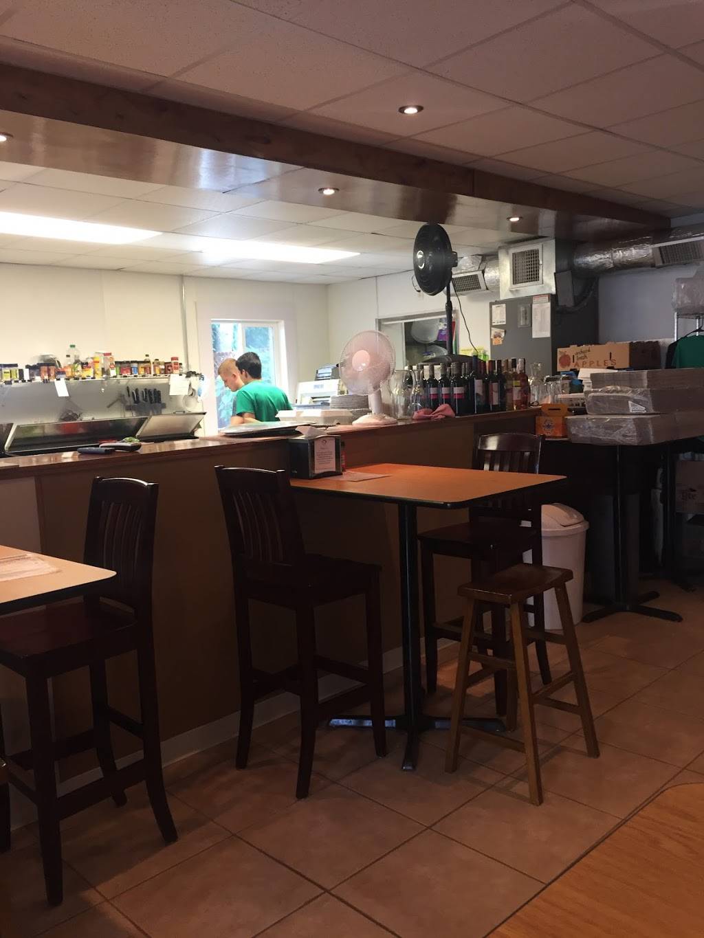 Papa Gs | restaurant | 204 S Seminary St, Downs, IL 61736, USA | 3093781333 OR +1 309-378-1333