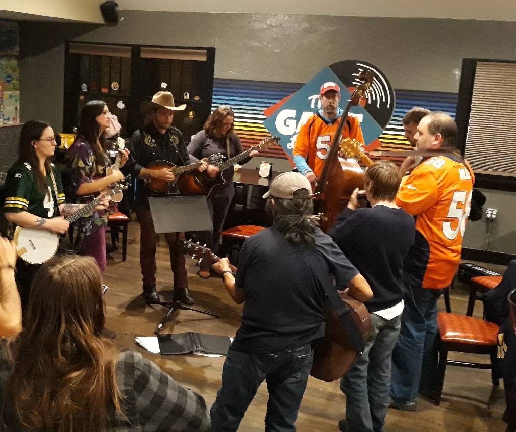 The Game Lounge | restaurant | 1490 Eudora St, Denver, CO 80220, USA | 7205462584 OR +1 720-546-2584