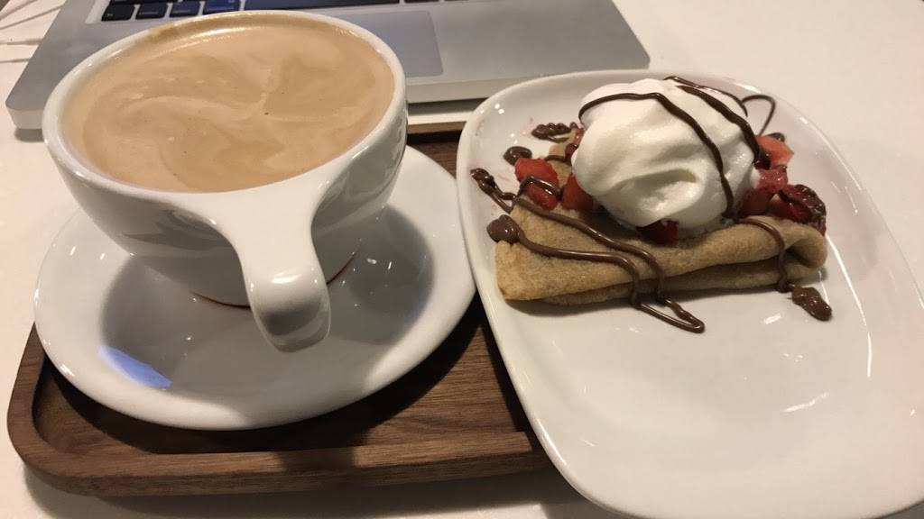 Pearings Cafe and Frozen Yogurt | cafe | 6 W Washington St, Indianapolis, IN 46204, USA | 3176086456 OR +1 317-608-6456