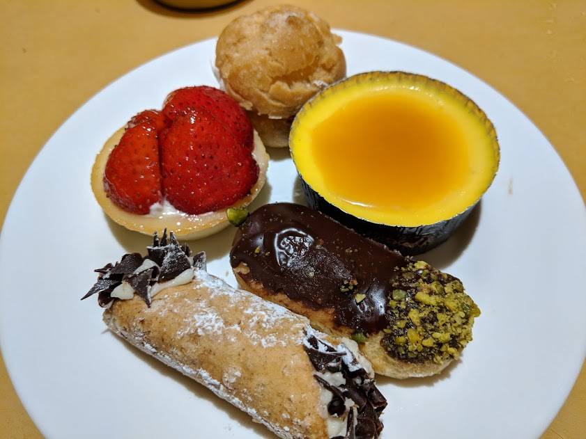 The Buffet | restaurant | 129 Fremont Street Experience, Las Vegas, NV 89101, USA | 7023868152 OR +1 702-386-8152