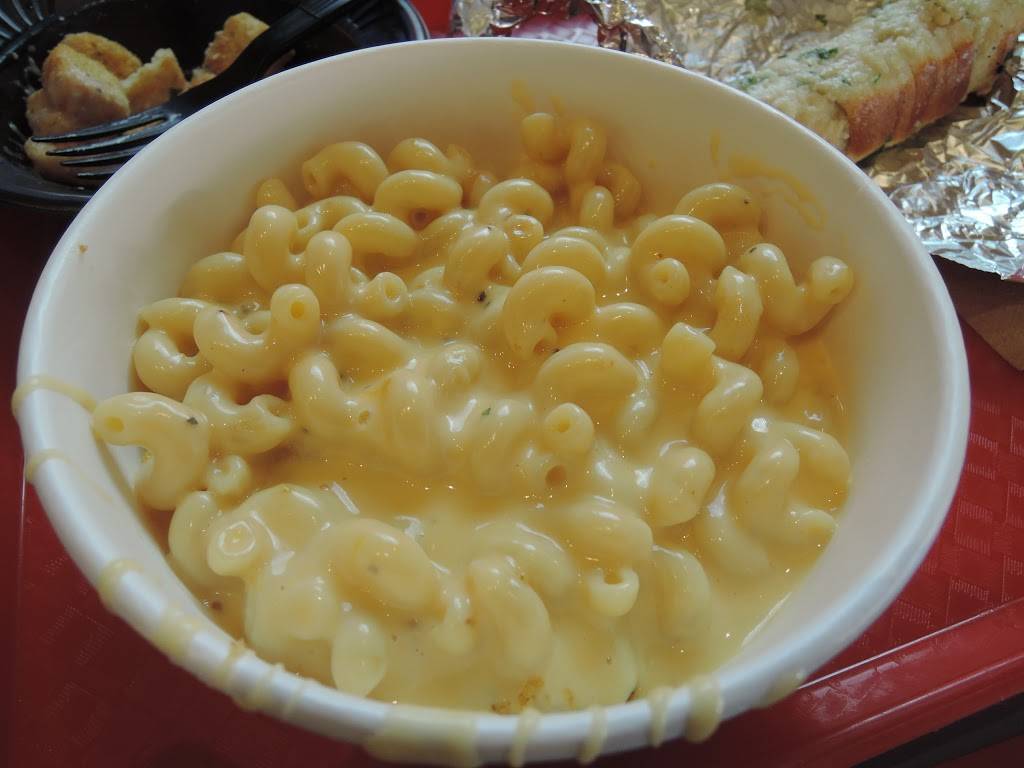 Villa Fresh Italian Kitchen | restaurant | 48400 Seminole Dr #444, Cabazon, CA 92230, USA | 9519222660 OR +1 951-922-2660