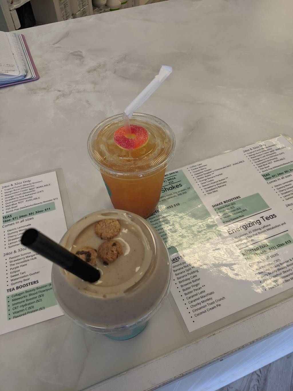 Hollywood Nutrition | restaurant | 9815 Rhode Island Ave, College Park, MD 20740, USA | 2402414975 OR +1 240-241-4975