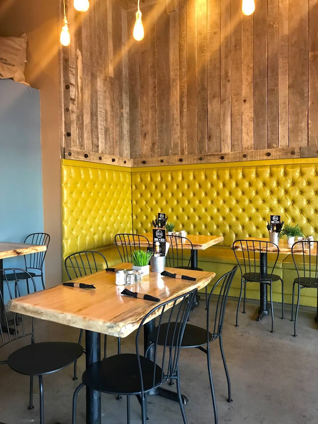 Caffe Social | restaurant | 73 N Main St, Norwalk, CT 06854, USA | 2039399523 OR +1 203-939-9523