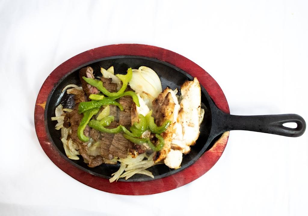 Alexanders Mexican Cuisine | restaurant | 1055 Regal Row, Dallas, TX 75247, USA | 4694668160 OR +1 469-466-8160