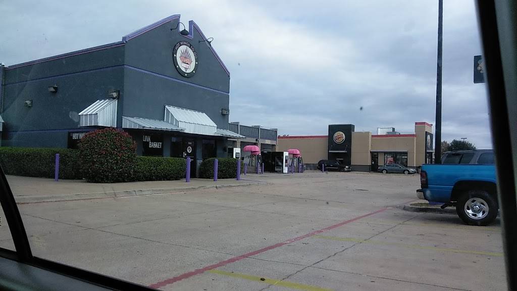 Phat Matts Hot Wings | restaurant | 2451 W Ledbetter Dr, Dallas, TX 75233, USA | 2143339464 OR +1 214-333-9464