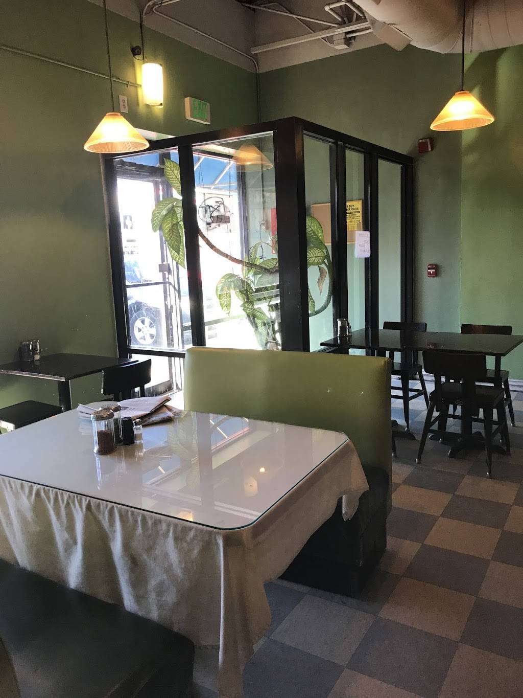 El Nopalito Mexican Food | restaurant | 77 W Alameda Ave, Denver, CO 80223, USA | 3037220168 OR +1 303-722-0168