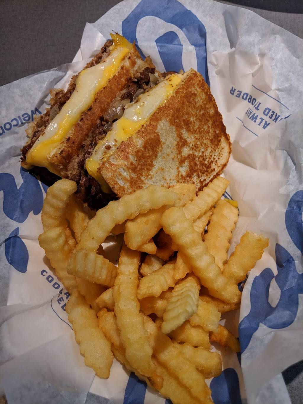 Culvers | restaurant | 240 Federal Dr NW, Corydon, IN 47112, USA | 8127386464 OR +1 812-738-6464
