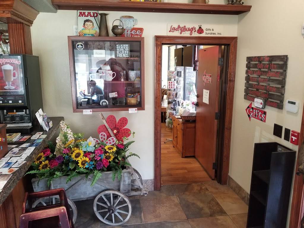 Main St Diner | restaurant | 505 W Main St, Tavares, FL 32778, USA | 3522534663 OR +1 352-253-4663