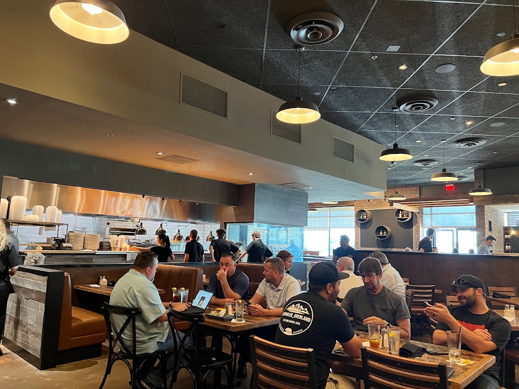 Wildwood CityLine | restaurant | 1417 E Renner Rd #300, Richardson, TX 75082, USA | 2144405125 OR +1 214-440-5125