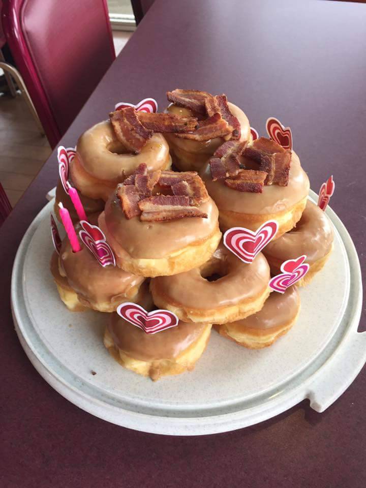 Dannys Donuts | restaurant | 975 Dawsonville Hwy Suite 19, Gainesville, GA 30501, USA | 4708926511 OR +1 470-892-6511