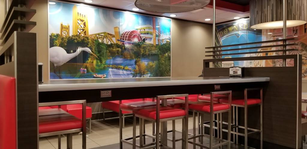 Carls Jr. | restaurant | 5501 Freeport Blvd, Sacramento, CA 95822, USA | 9164528976 OR +1 916-452-8976