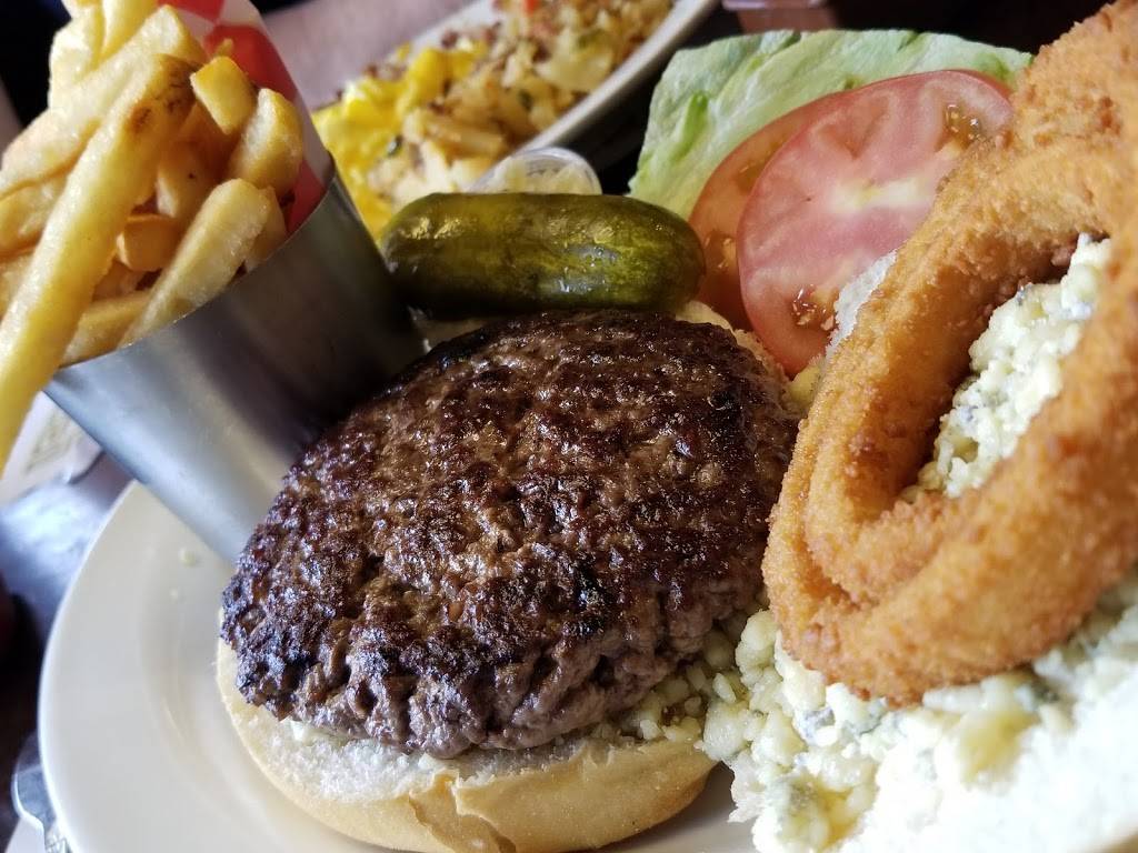 Coach House Diner | restaurant | 55 NJ-4, Hackensack, NJ 07601, USA | 2014884999 OR +1 201-488-4999