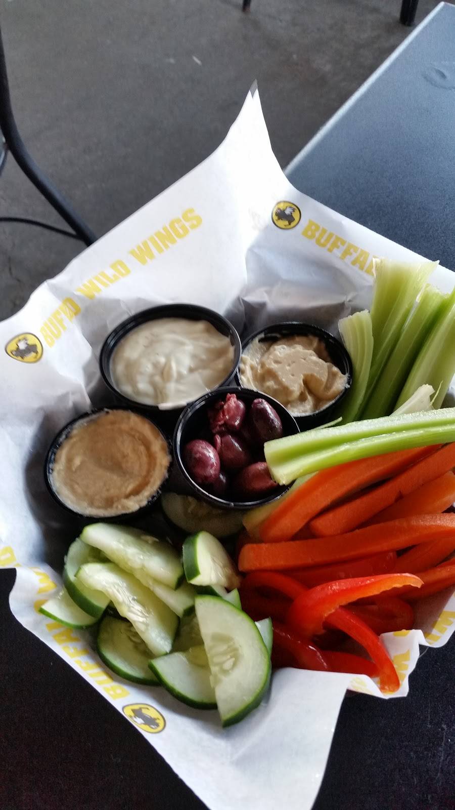 Buffalo Wild Wings | restaurant | 5805 Hwy 6 N, Houston, TX 77084, USA | 2812009464 OR +1 281-200-9464