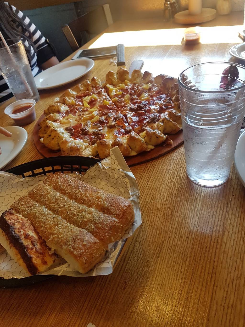 Pizza Hut | restaurant | 306 W Wade Hampton Blvd, Greer, SC 29650, USA | 8648792568 OR +1 864-879-2568